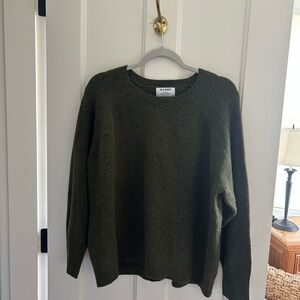 Old Navy Olive Green Sweater